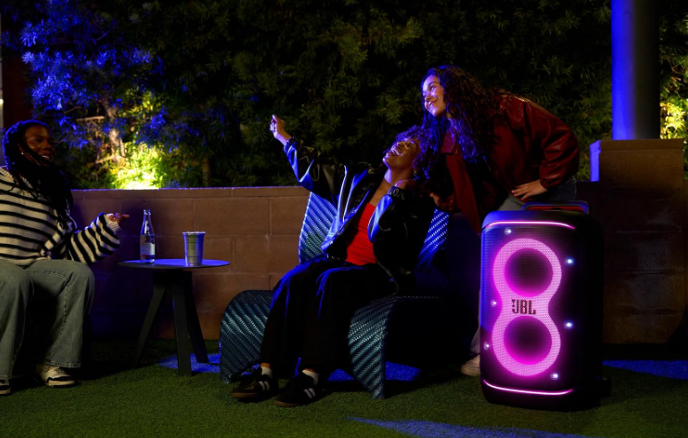 JBL PartyBox 520 Powerful Party Speaker – Deep Bass Impact, Expansive Sound & Dynamic Lightshow Performance
