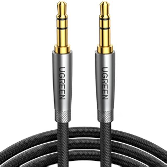 UGREEN AV134 3.5mm Audio Splitter Cable – Male to 2 Female AUX Headphone &amp; Microphone Adapter 20cm (UG-20816)